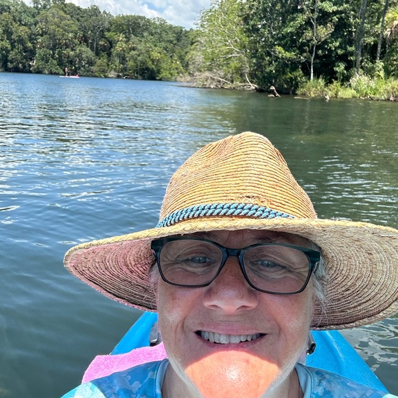 Meet your Posher, Rebecca - Picture 6 of 10